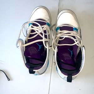 Kids, Jordan tennis shoes, size 5Y